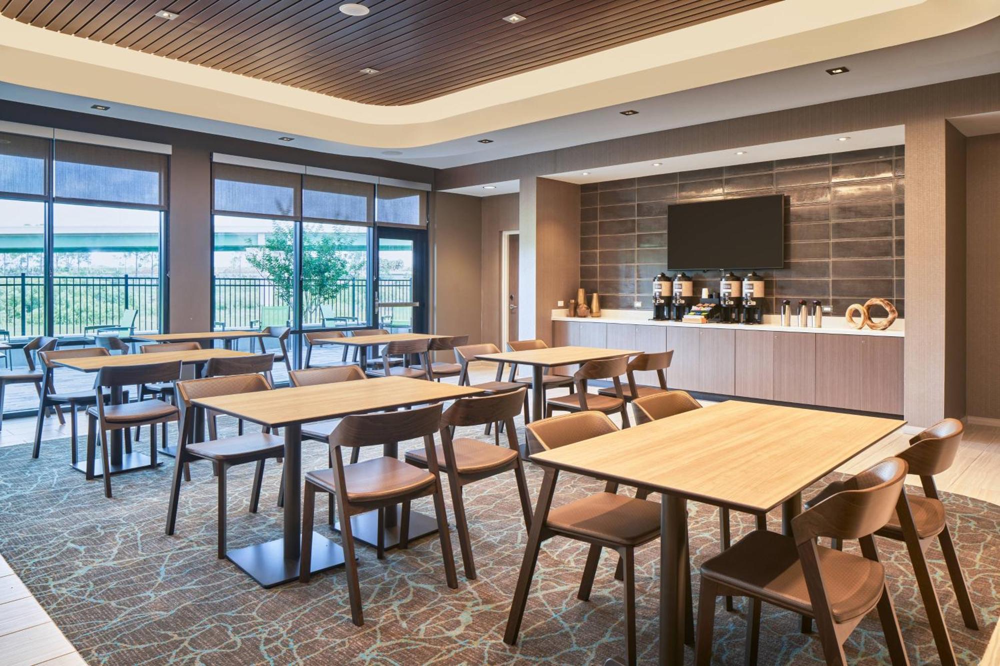 奥兰多诺娜湖万豪春丘套房酒店 Buenaventura Lakes 外观 照片